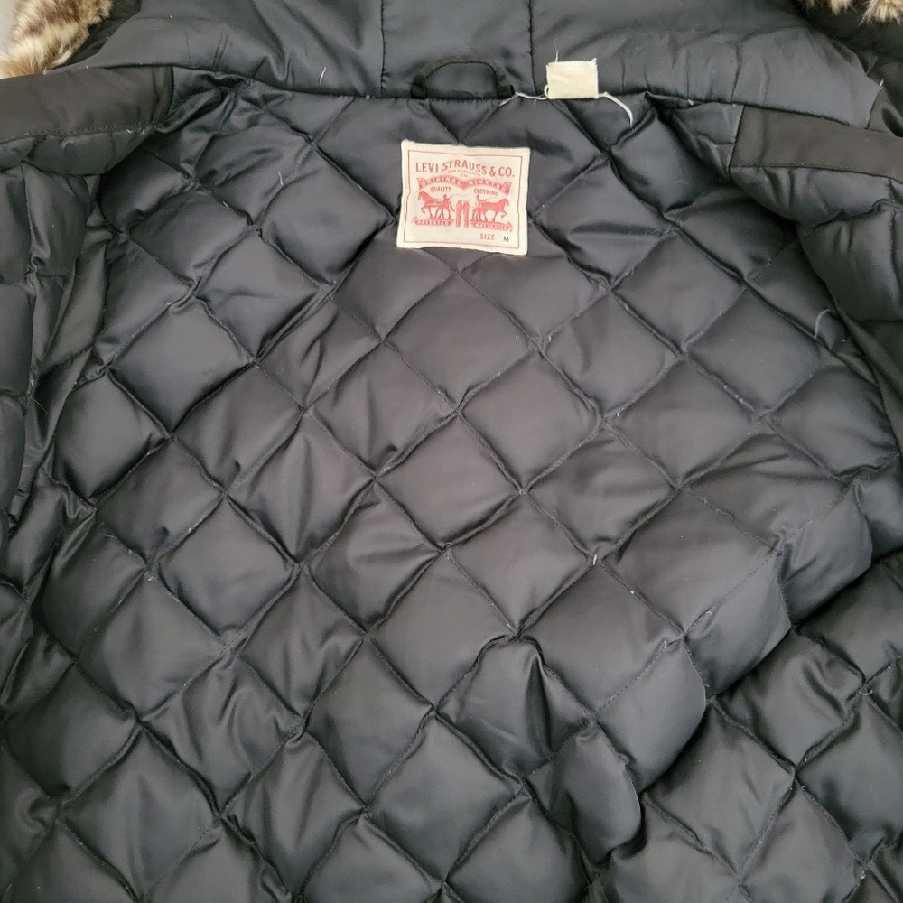 Levi's Womens Down Puffer Jacket Medium Snow Winter Ski Hood Faux Fur - Picture 7 of 16
